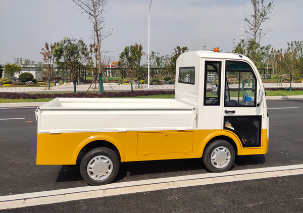 場內(nèi)維修工具車